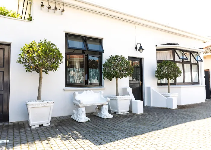 Antrim Villa By Totalstay Cape Town