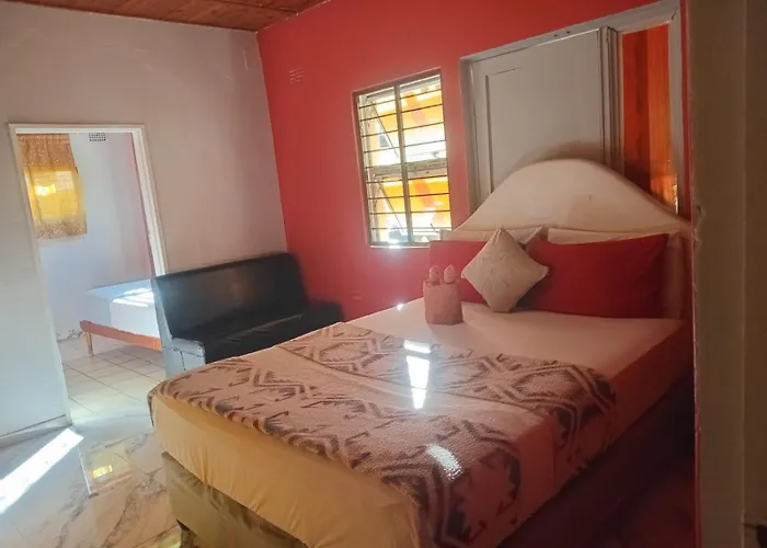 Neo & Ruks Goodwood Guesthouse